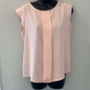 Tahari top